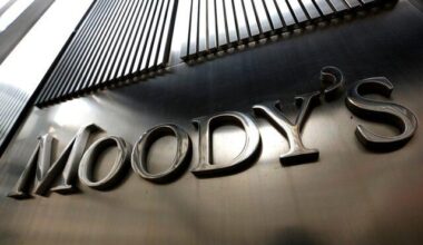 Une décennie de déclassements de la note de la France par Moody’s - Le Figaro