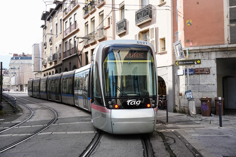le trafic des trams et des bus "très fortement perturbé" ce jeudi à Grenoble