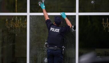 Les crimes violents déclarés par la police augmentent au Canada et baissent aux USA