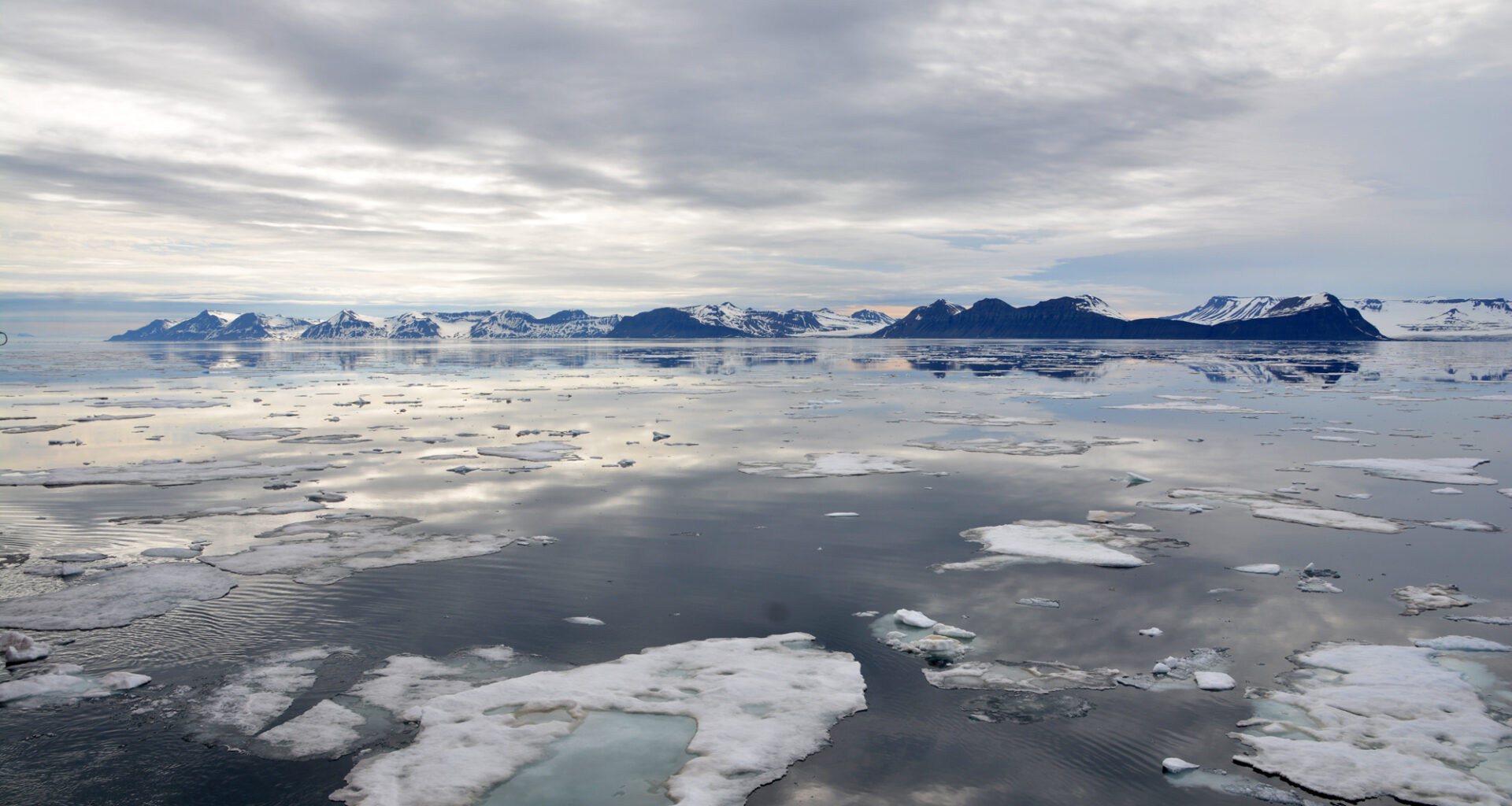 Un porte-conteneurs a ouvert une nouvelle ligne entre la Chine à l’Europe via l’Arctique