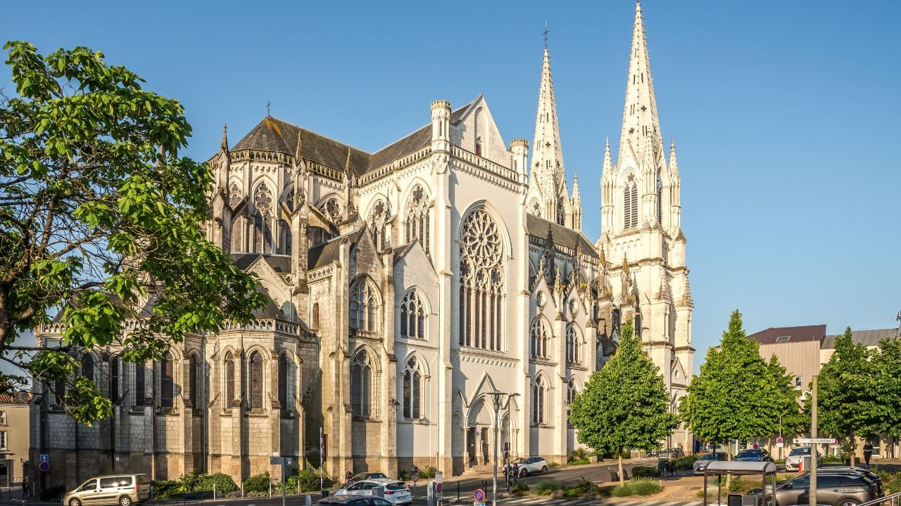 cette ville française est devenue la cible préférée de “Quotidien”