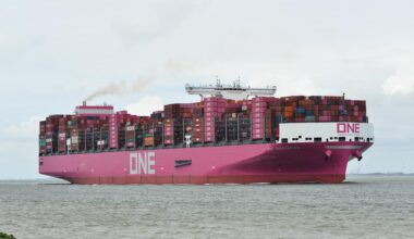 Le porte-conteneurs ONE Innovation arrive en Europe avec un record de chargement
