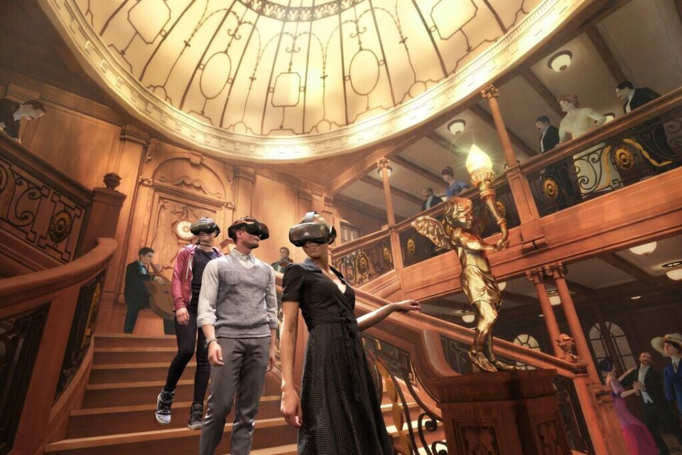 Passage obligé par le fameux escalier à l'horloge, cadre d'une scène culte dans le film de James Cameron.