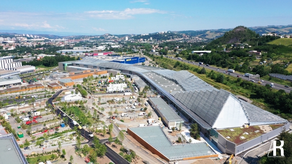 Steel : 150 nouvelles places de parking et une allée végétalisée pour 2026