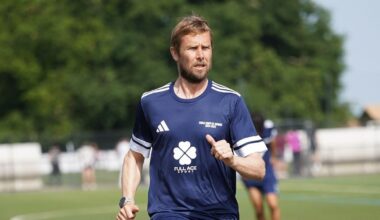 Rio Mavuba, Jaroslav Plasil et Paul Baysse trois ex girondins dans le championnat de foot entreprise.