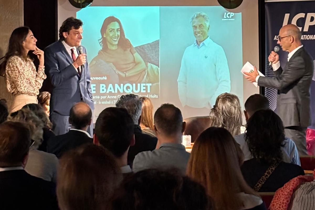Anna Cabana, Julian Bugier et Gérard Holtz font leur entrée sur LCP, qui ne se cantonnera plus à la politique
