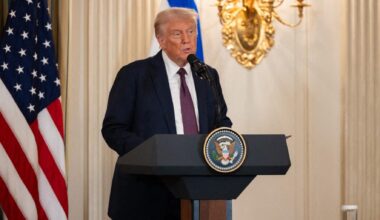 Trump se félicite de la réponse du Hamas et met une pression inédite sur Israël