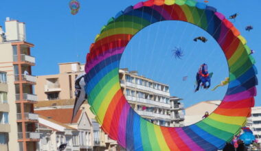 quel est le superbe programme du festival de cerfs-volants à Palavas-les-Flots ?