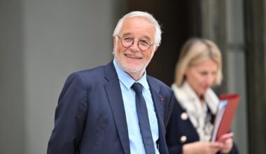 Rebsamen annonce qu’il ne veut plus être ministre, pour des raisons politiques