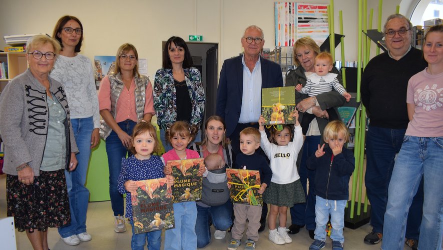 Les petits écoliers ont reçu leur premier livre à Moussan