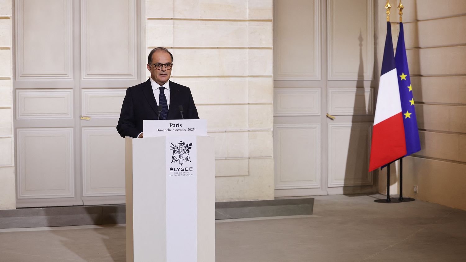 l'opposition cingle "le retour des perdants", les macronistes défendent "une continuité dans l'action"