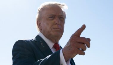 Trump annonce la première vague de licenciements après cinq jours de « shutdown »