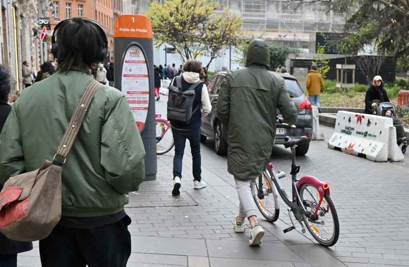Le VélôToulouse, ici au cœur de la Ville rose, pourrait arriver plus tôt que prévu à Colomiers.