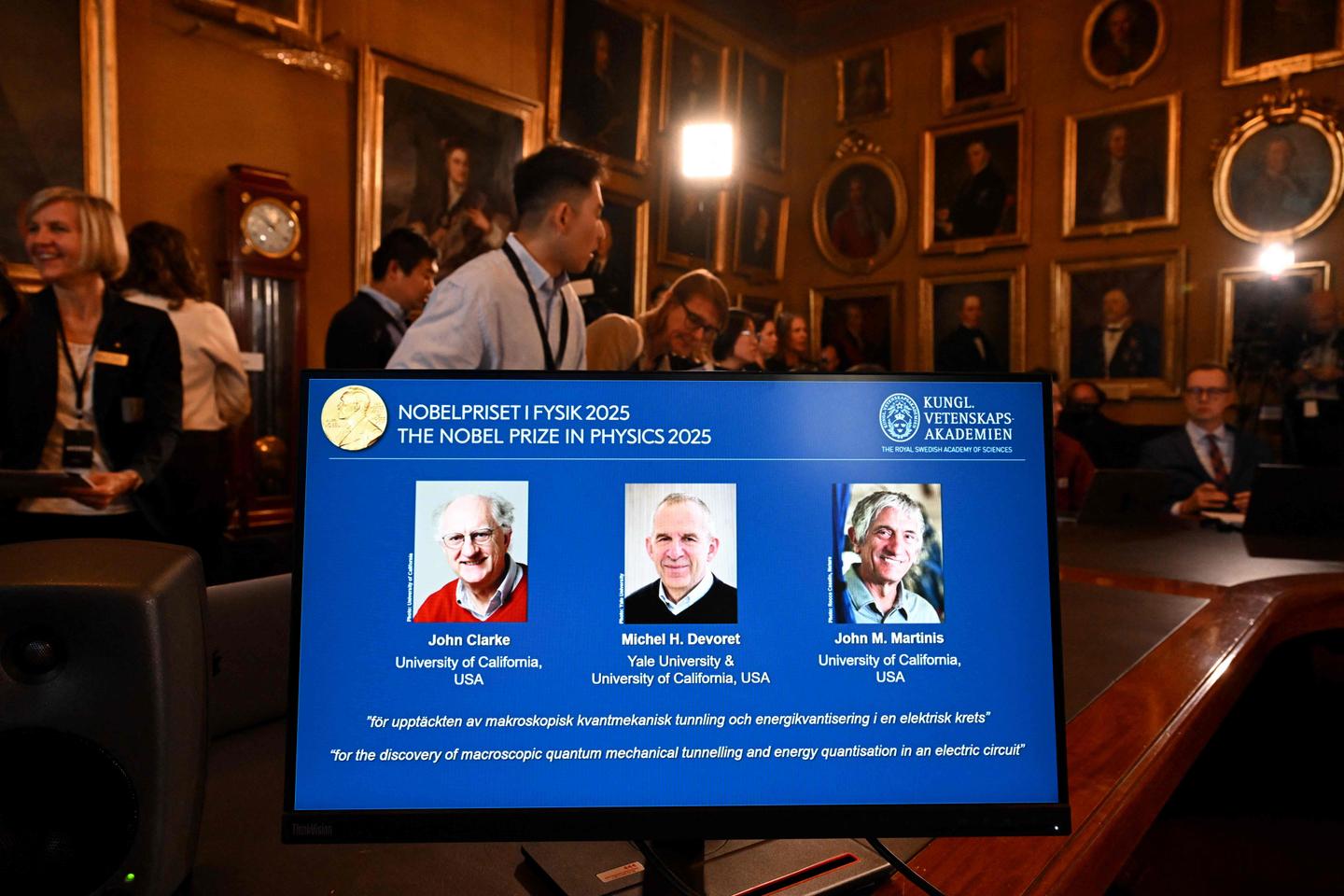 Le prix Nobel de physique récompense trois pionniers de l’ordinateur quantique, dont le Français Michel Devoret