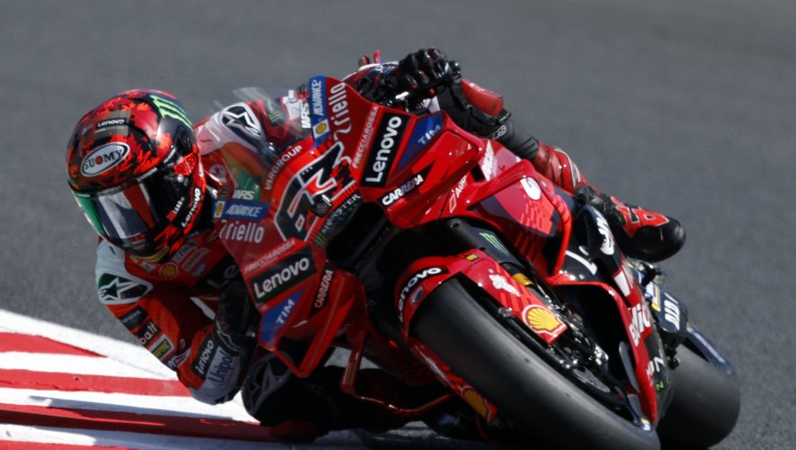 MotoGP – Japon : Francesco Bagnaia gagne le sprint, Marc Marquez proche du titre, les Français sans briller