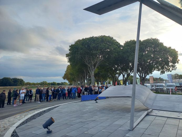Invités et élus de Muret ont participé à l’inauguration de "Volar" ce jeudi soir avenue des Pyrénées.