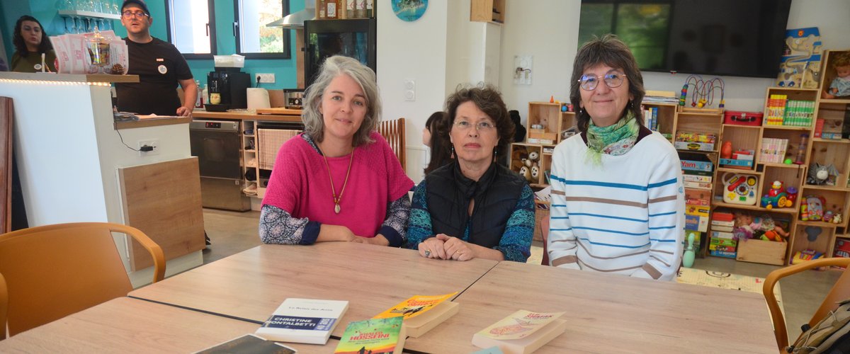 Cadalen : le livre est roi une fois par mois au Caf’Tiers