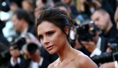 Victoria Beckam, ex-membre des Spice Girls, révèle pourquoi elle ne sourit jamais