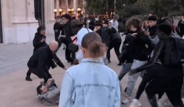 après l'annulation du concert du groupe L2B, la situation dégénère complètement aux Halles