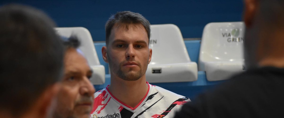 Volley-ball – SpikeLigue : "C’était le joueur en forme de l’équipe sur la préparation", les Centurions perdent leur pointu Michael Czerwiński sur blessure à Toulouse