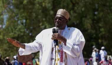l’opposant Issa Tchiroma Bakary revendique une « victoire claire »