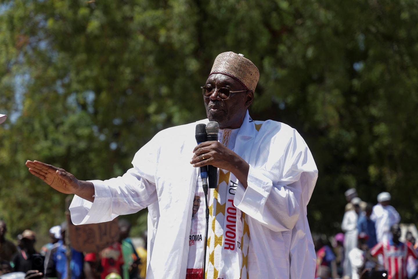 l’opposant Issa Tchiroma Bakary revendique une « victoire claire »