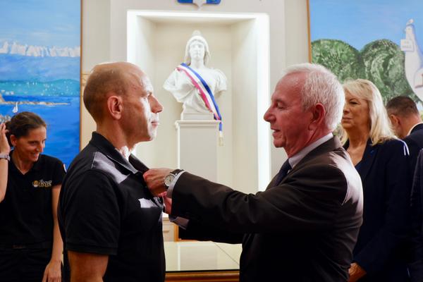 Jérôme Lemoine, de la Protection civile, a reçu une médaille d’argent de la Sécurité intérieure. 