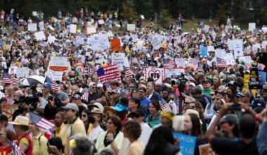 près de 3 000 rassemblements aux Etats-Unis pour s’opposer à « la prise de pouvoir autoritaire » de Donald Trump