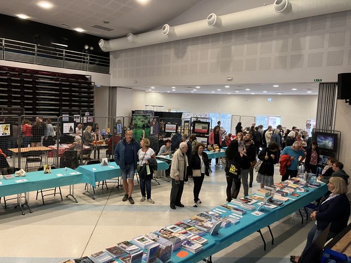 La salle Omega de Sainte Marie accueille le salon