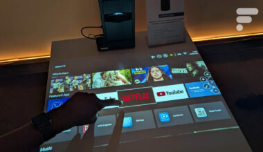 Ce mini vidéoprojecteur Full HD à ultra-courte focale qui transforme n’importe quel mur ou table en écran géant s’affiche à un prix plus attractif chez Darty