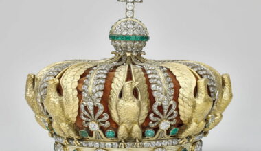 Cambriolage au Louvre : diadème, collier en émeraude… Voici le détail des huit bijoux volés