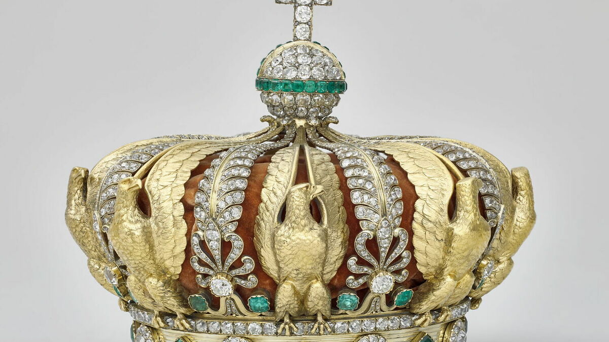 Cambriolage au Louvre : diadème, collier en émeraude… Voici le détail des huit bijoux volés