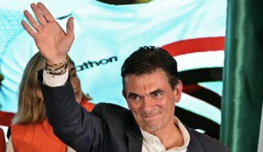 La Bolivie élit un président de centre droit, après vingt ans de socialisme