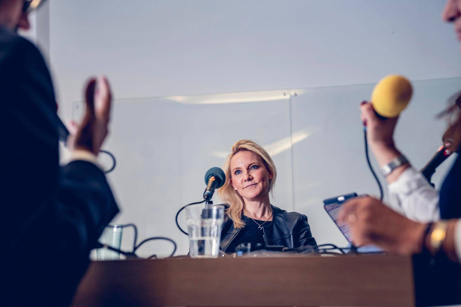 Enregistrement du podcast «Sous la Coupole» avec comme invités: Céline Amaudruz et Vincent Maître, interviewés par Romaine Morard et Romain Clivaz, rédaction du Temps, le 16 octobre 2025 — © David Wagnières pour Le Temps
