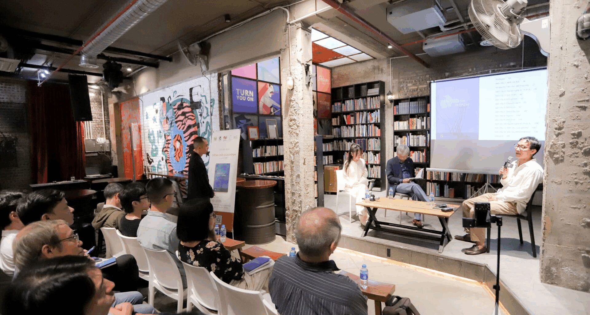 Essayez la randonnée à travers la forêt pour conquérir le pic Sa Mu, digne d'un conte de fées