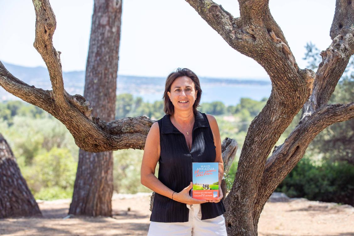 l’auteure varoise Maud Ankaoua explique pourquoi les marcheurs plébiscitent le chemin de Compostelle