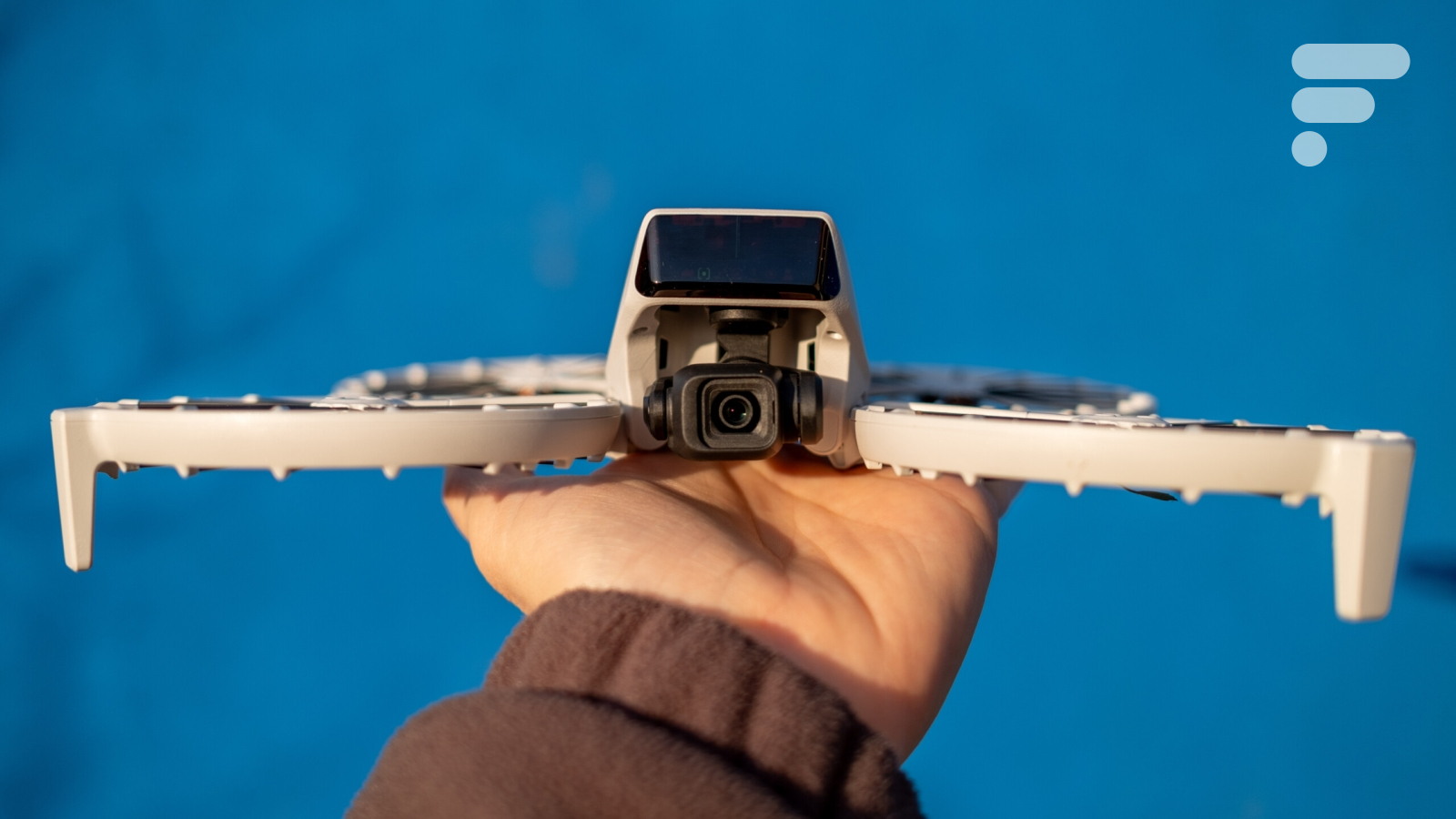 cet excellent mini drone de 2025 est en forte promotion, au choix avec une télécommande avec ou sans écran