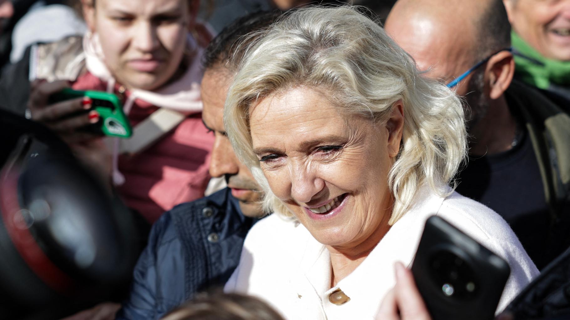 Marine Le Pen a ouvert un boulevard à ses opposants avec cette « balade » dans les Vosges