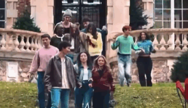 La « Star Academy » change son générique au bout d’une semaine après de nombreuses critiques