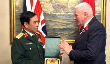 [Photo] Inondation sur le côté droit de la porte, entrée de la citadelle de Hué