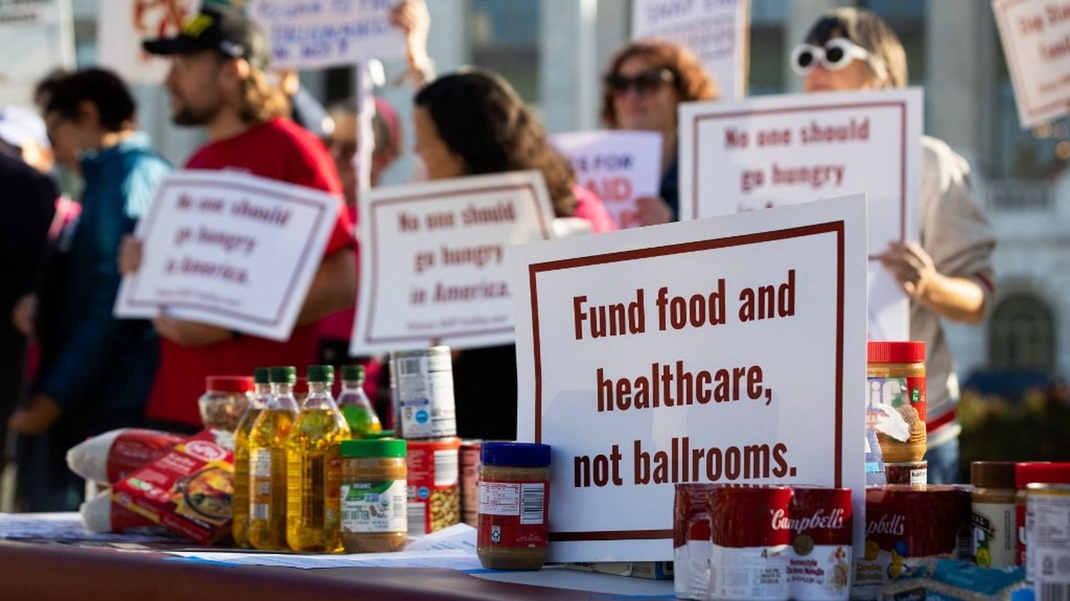 Aux Etats-Unis, un juge ordonne à l'administration Trump de maintenir le principal programme d'aide alimentaire, menacé par le "shutdown"