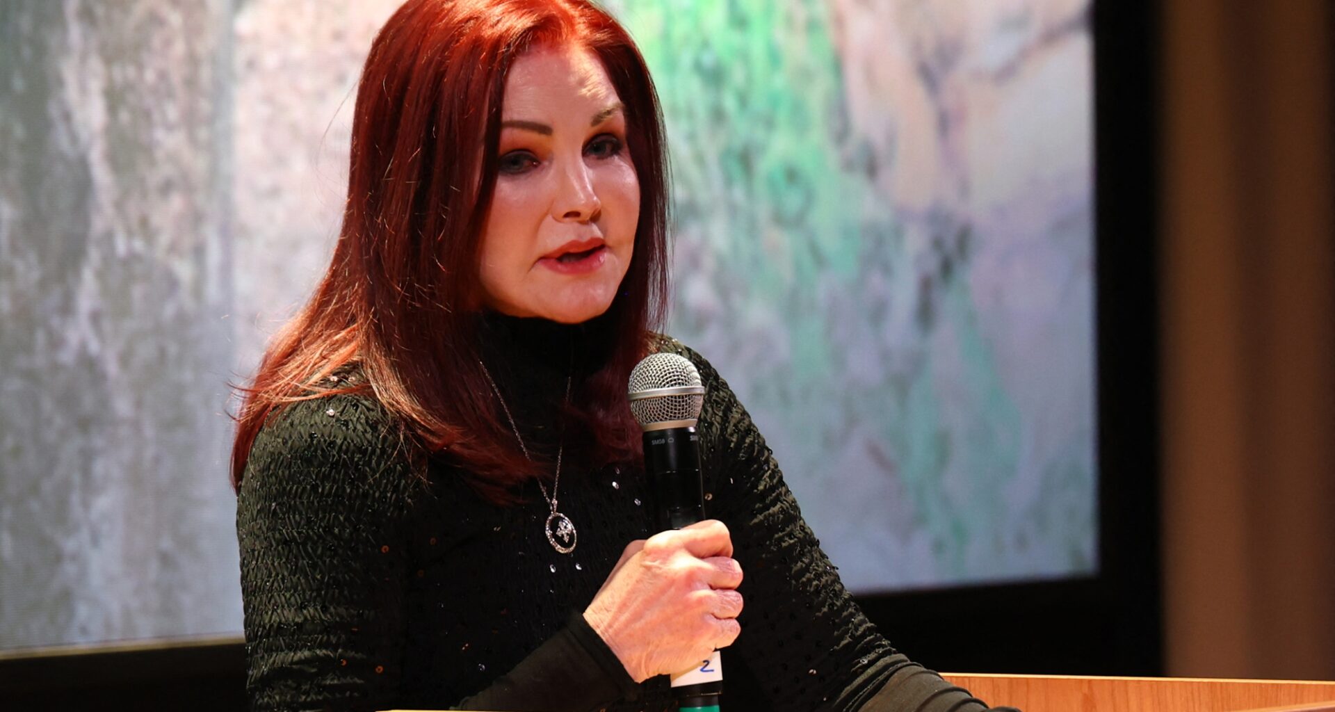 sur RTL, Priscilla Beaulieu-Presley revient sur son histoire d'amour avec Elvis
