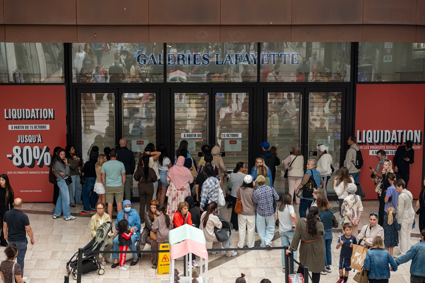 à Marseille, grosse pagaille au déstockage des Galeries Lafayette