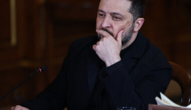 Zelensky demande le soutien de l'Europe pour "deux ou trois ans" de combat contre Moscou