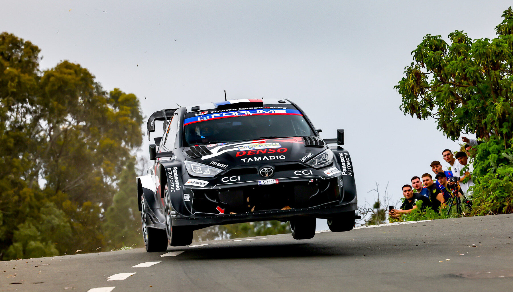 Dans leur conquête des titre mondiaux, TOYOTA GAZOO Racing et ses pilotes se préparent pour l’asphalte d’Europe centrale et du Japon