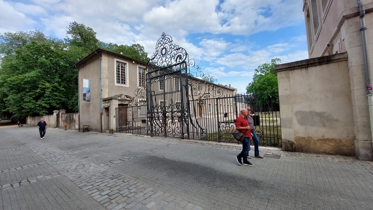 le tribunal autorise les travaux et la démolition de ce bâtiment classé