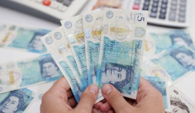 La livre sterling recule après une inflation inférieure aux prévisions au Royaume-Uni