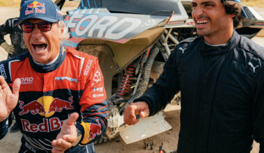 Les Sainz, père et fils, au volant du Ford Raptor T1+