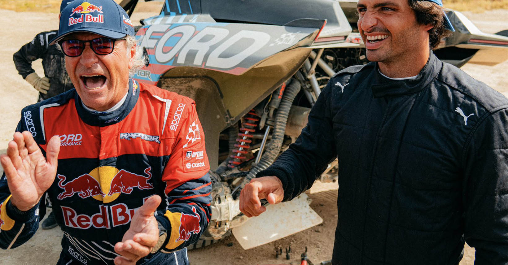 Les Sainz, père et fils, au volant du Ford Raptor T1+