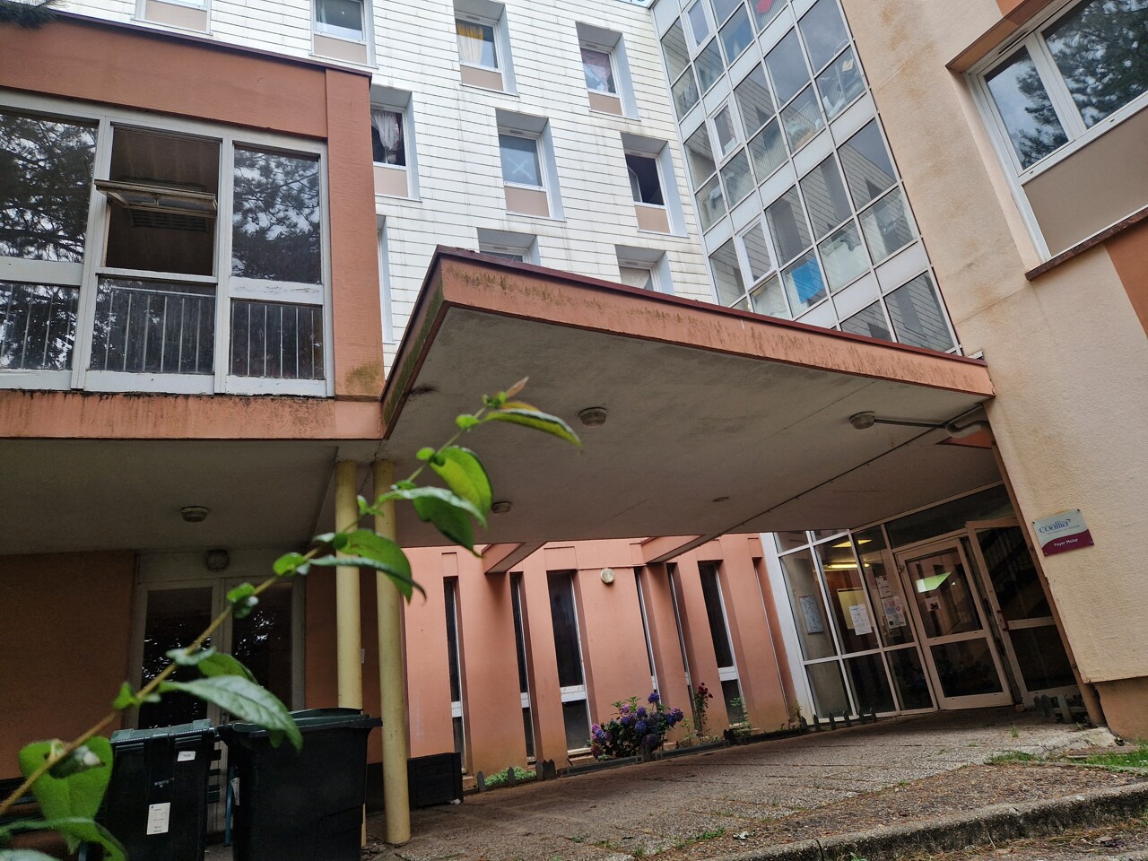 Destruction ou réhabilitation ? Un an après, les habitants du foyer Moïse de Rouen toujours dans le flou